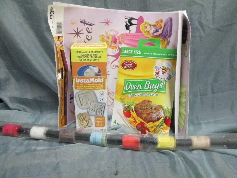 lot 86 image: Insta mold, fingernail polish, wind...