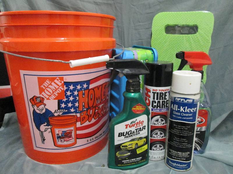 lot 88 image: 5 galon bucket full of assorted cle...