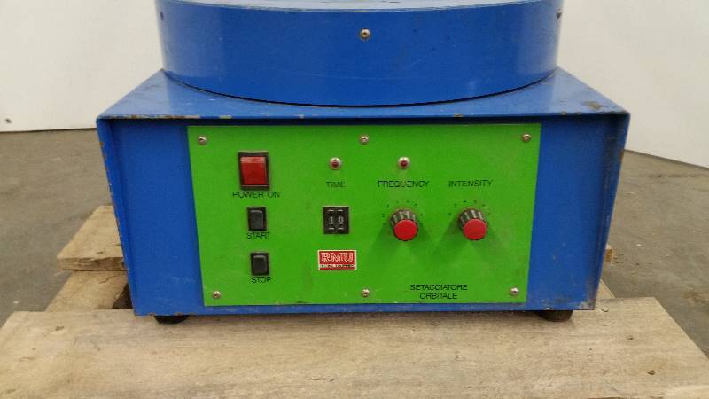 lot 6 image: Vibrator