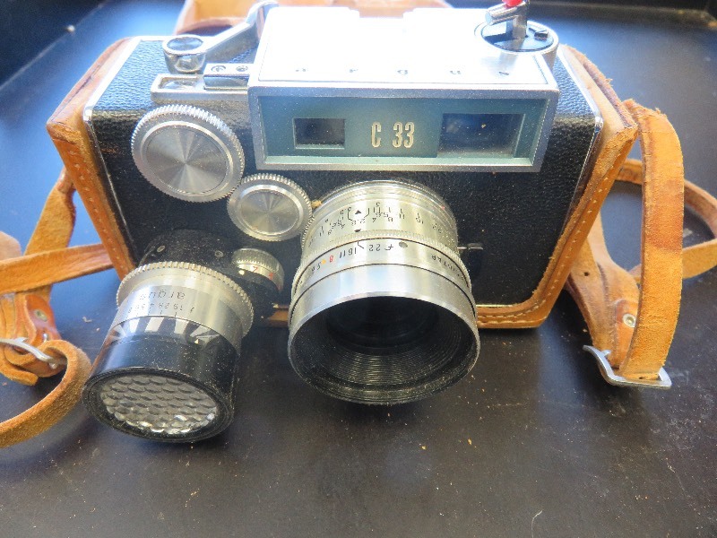 lot 14 image: Vintage Argus C33 Camera wOriginal Leather Case & Coupled Exposure Meter Model CM2