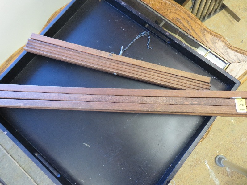 lot 23 image: Vintage Wood Artists Easel