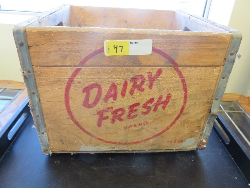 lot 47 image: Vintage Dairy Fresh Brand Wooden Milk Crate