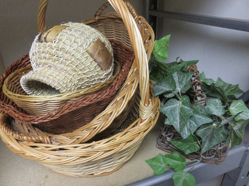 lot 94 image: Lot of Wicker Baskets