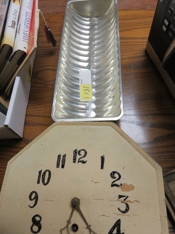 lot 131 image: Clock & Silver Colored Pan