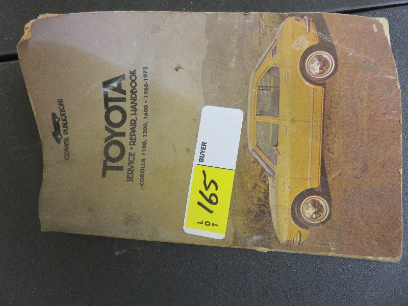 lot 165 image: Vintage Toyota Corolla 1968-1972 Service & Repair Handbood