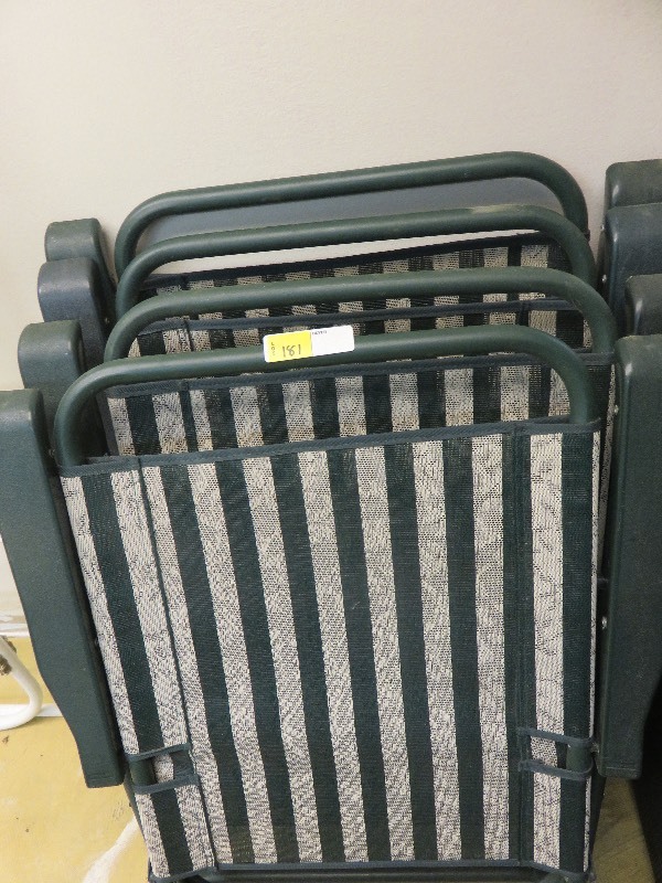 lot 181 image: 4 Folding Patio Chairs