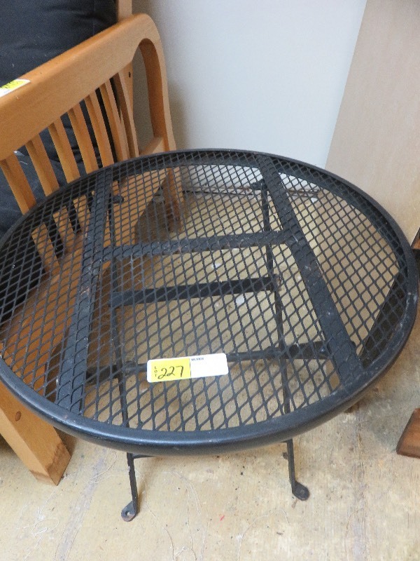 lot 227 image: Small Metal Folding End Table