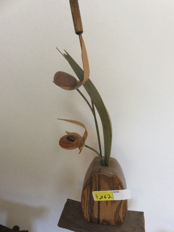 lot 262 image: vintage wood cattail dcor