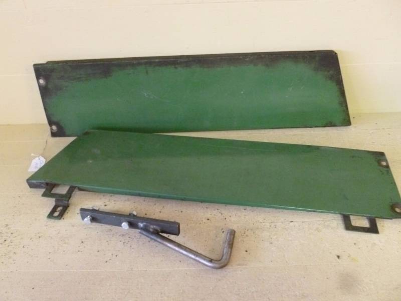lot 16 image: Vintage Tractor Parts
