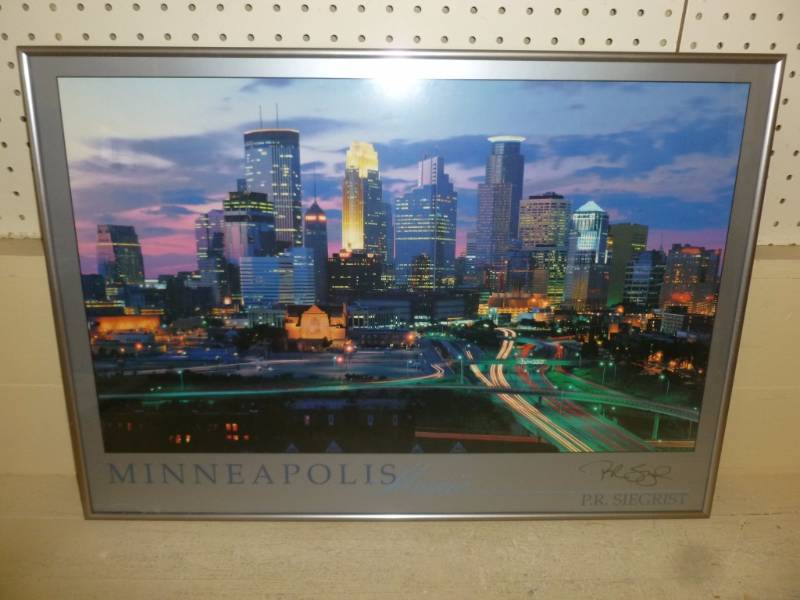 lot 21 image: Picture