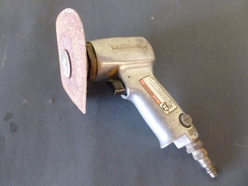 lot 64 image: Pneumatic Tools