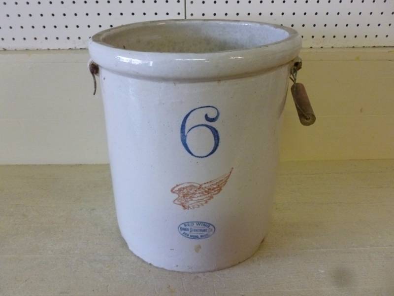 lot 73 image: Red Wing Crock