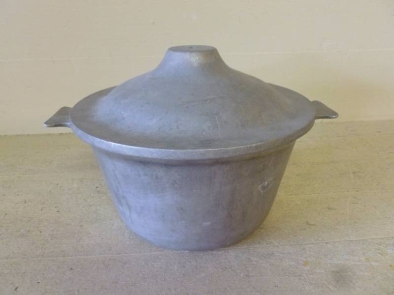 lot 92 image: Kitchen
