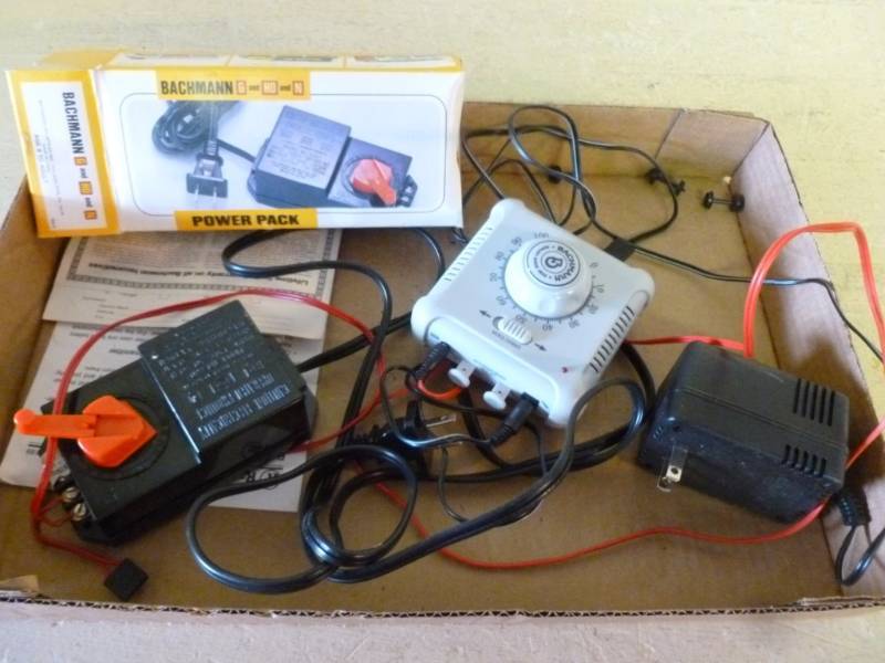 lot 120 image: Hobby Train Power Packs