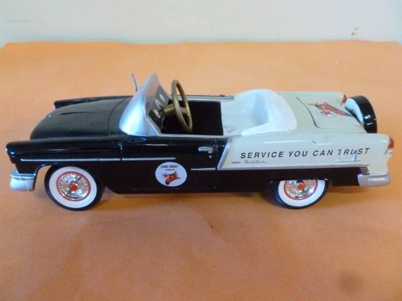 lot 153 image: Gearbox Collectibles