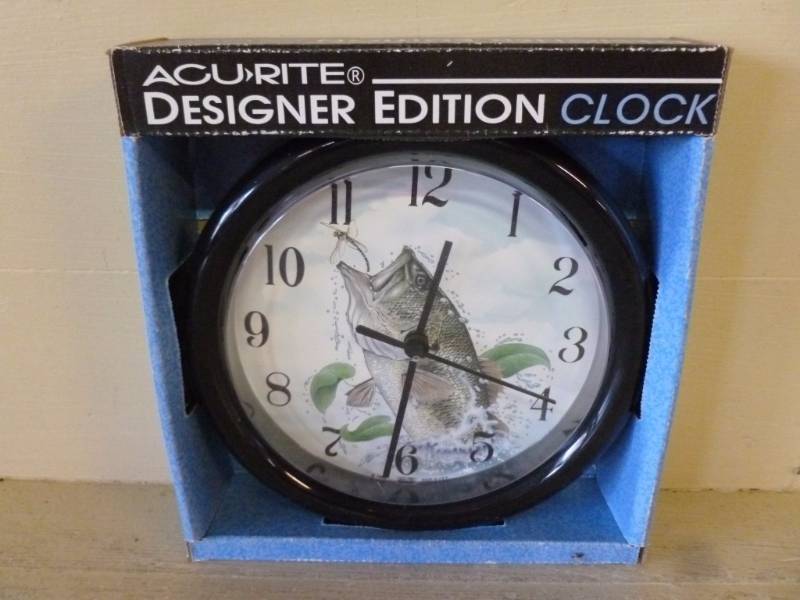 lot 187 image: Wall Clock