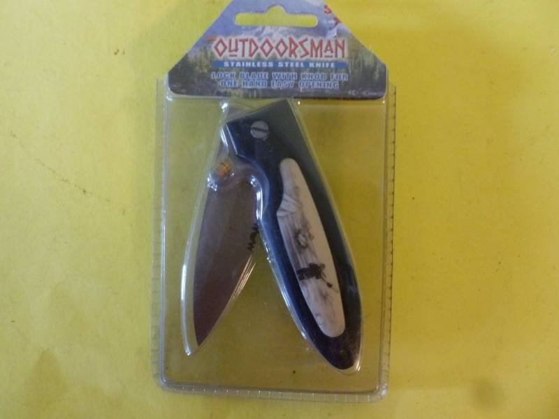 lot 220 image: Lock Blade Knife