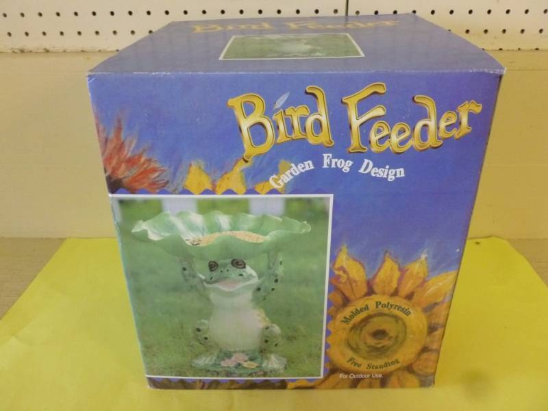 lot 227 image: Bird Feeder