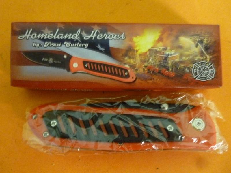 lot 327 image: Knife