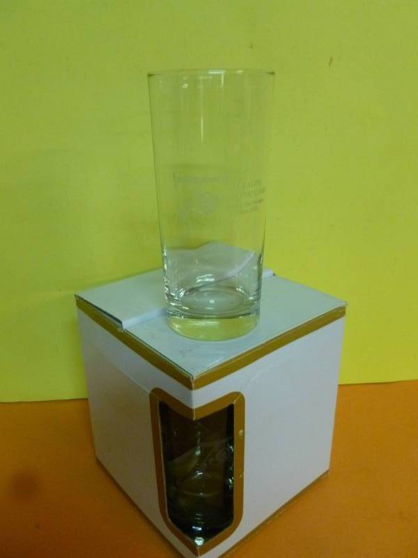 lot 330 image: Glass Set