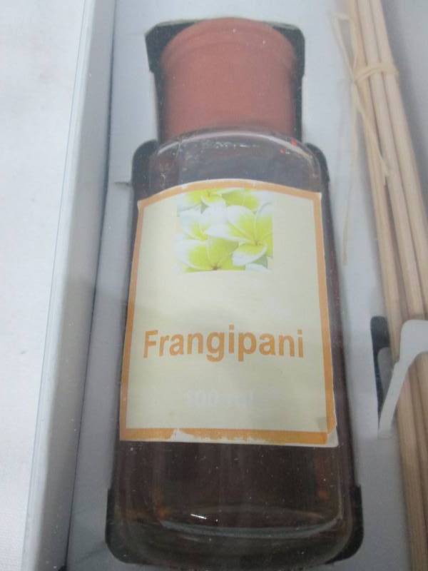 lot 29 image: Oil Diffuser With Sticks