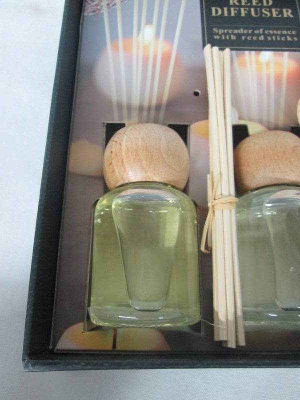 lot 32 image: Reed Diffuser With Sticks