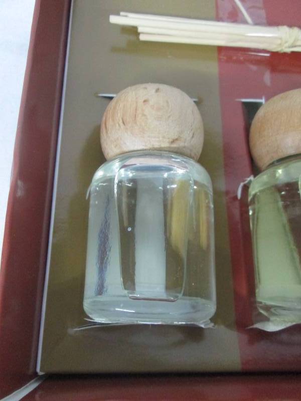 lot 36 image: Reed Diffuser With Sticks