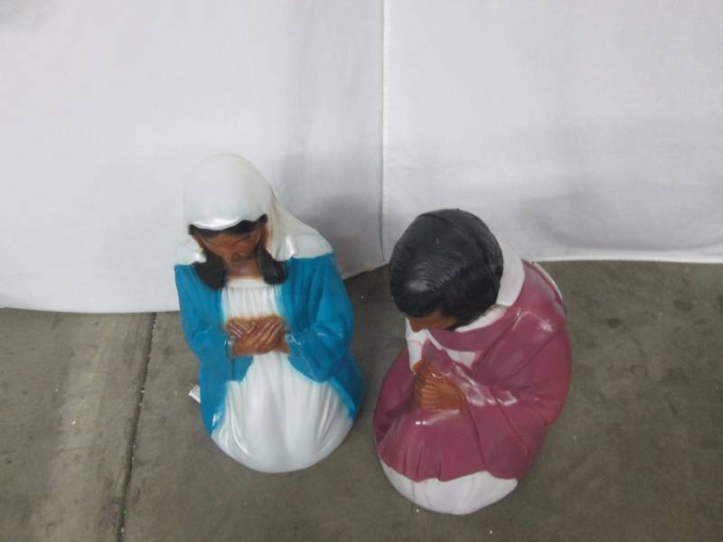 lot 84 image: African American Holiday Nativity Set