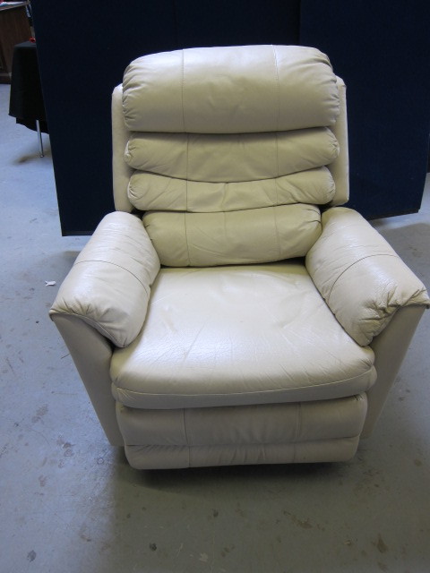Action Recliner