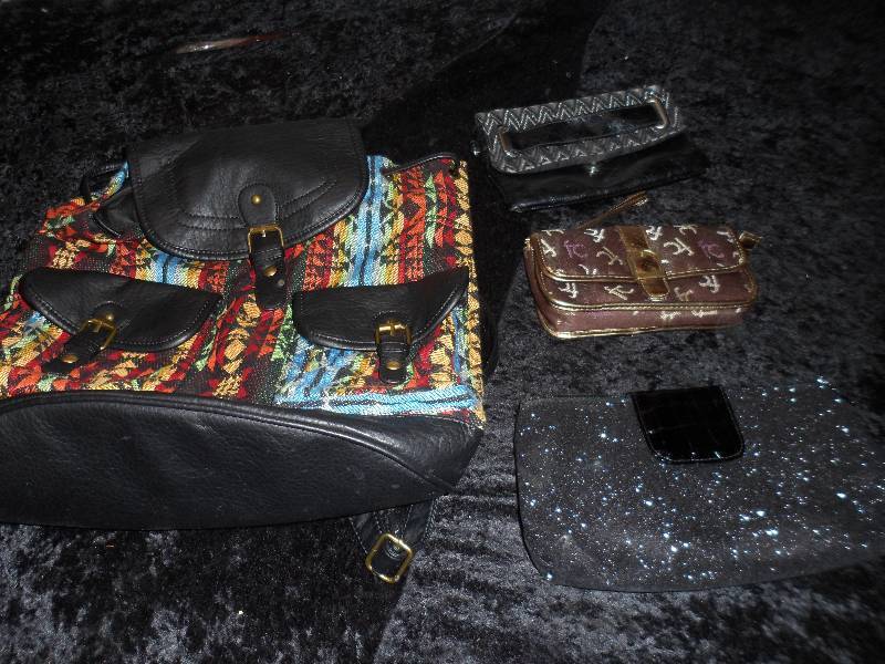 lot 8 image: Lot of 3 Clutch Purses & 1 Backpack