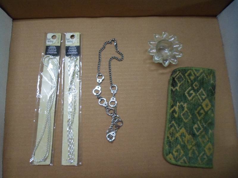 lot 10 image: Misc. Lot