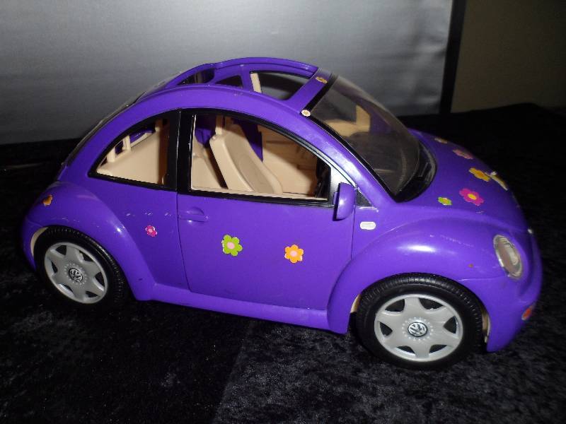 lot 47 image: Barbie VW Love Bug