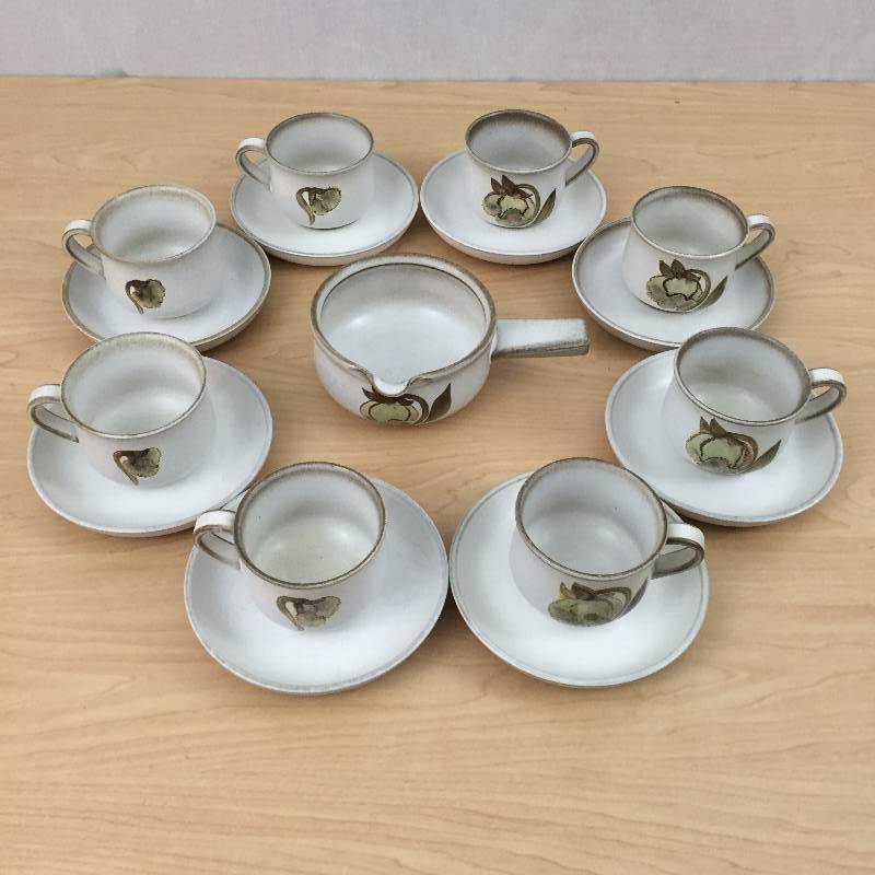 lot 24 image: Spectacular Mid Century Modern Made in England Vintage Denby Troubadour Stoneware 8 Coffee Tea Mugs  Cups & Saucers Green Flower Brown Stem Bonus Gravy Boat or Creamer - Excellent