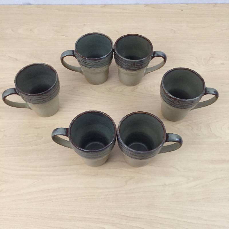 lot 25 image: 6 Stoneware Mid Century Modern Pottery Retroneu Fusion Rust Stoneware Tall Cafe Mugs 1356