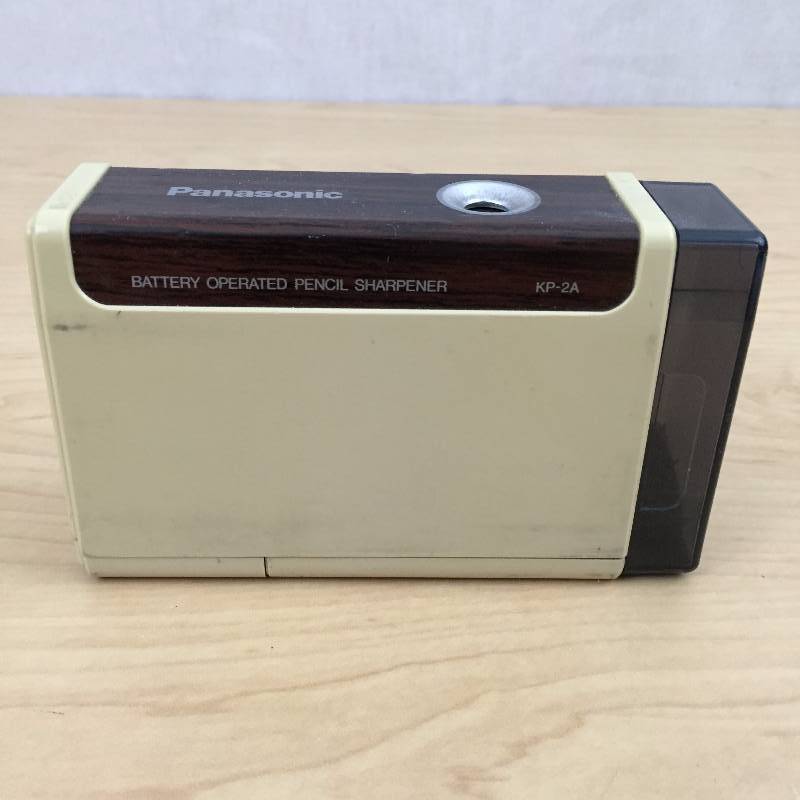 lot 51 image: Vintage Collectible Panasonic KP-2A battery operated pencil sharpener desk cordless Japan compact  - Works