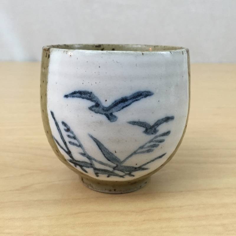 lot 10 image: Beautiful Handmade Mid Century Modern Vintage Japanese Pottery Seagull Bird Tea Set Teapot Cups - Mint