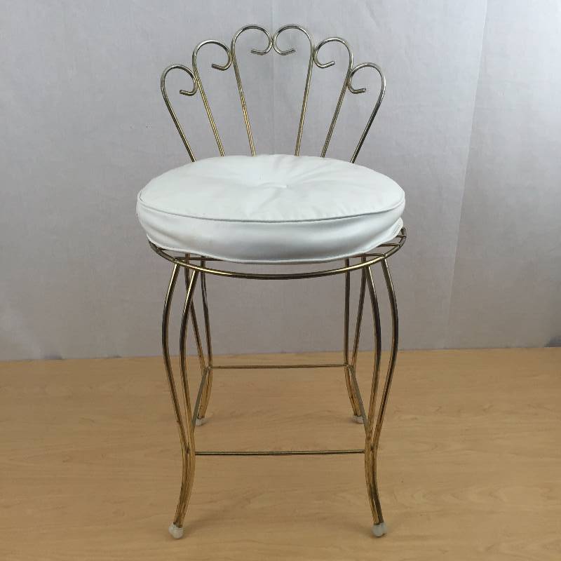 lot 69 image: Darling Vintage Scrolly Boudoir Hollywood Regency VANITY CHAIR STOOL Original White Seat Cushion 1950s Mid Century Retro Heart Shape Back Scroll Design Gold Finish