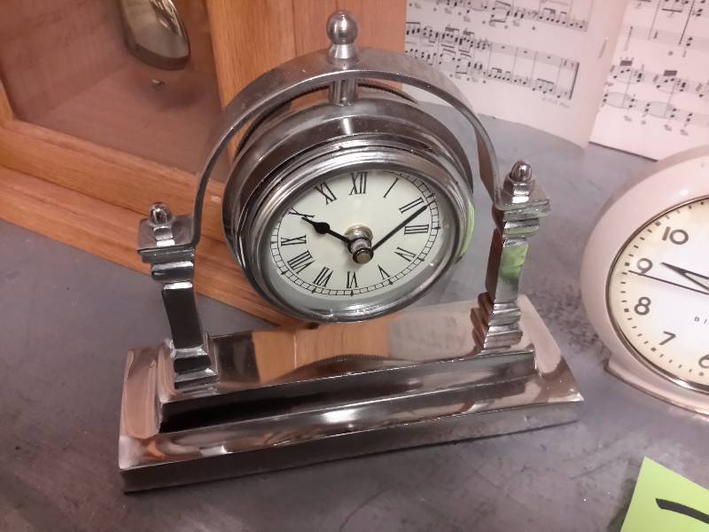 3 Clocks.. BIG BEN and 2 others
