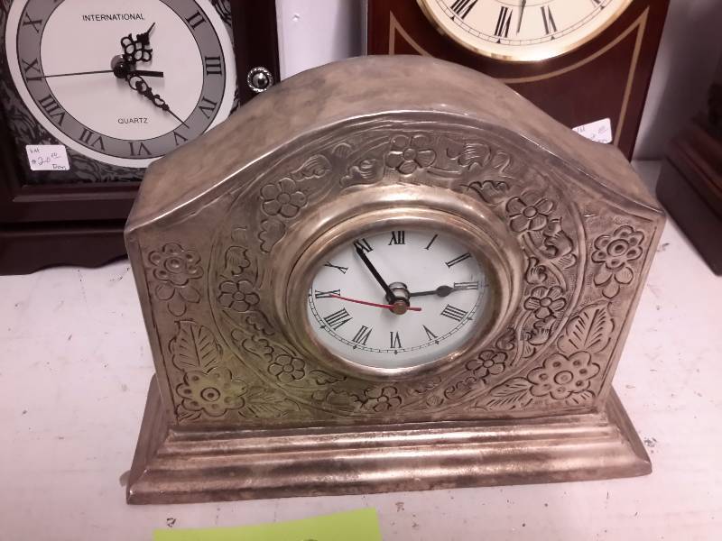 3 Clocks.. All Electric, Battery operated