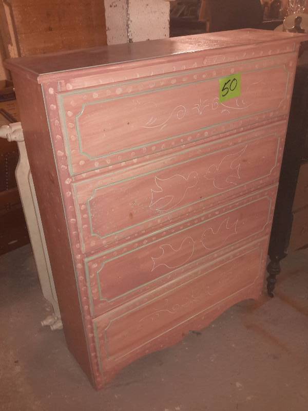 Wood dresser, Painted in shabby shiek style
