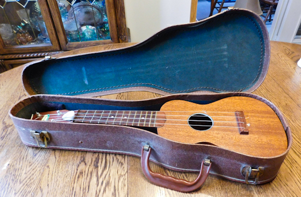 harmony small wooden ukulele Mahogany neck 12 brass frets