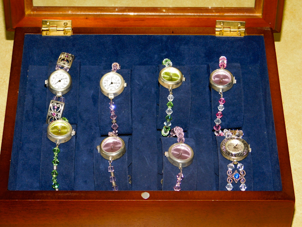 display box with eight watches