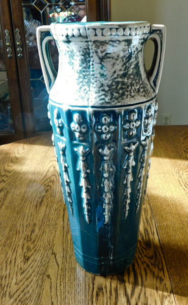 Red Wing  vase  no 158