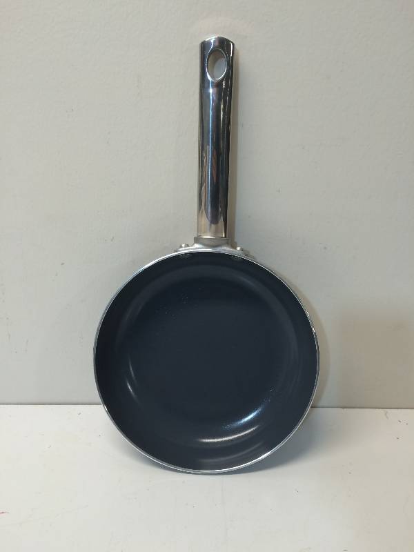 8 Titanium Fry Pan wThermos