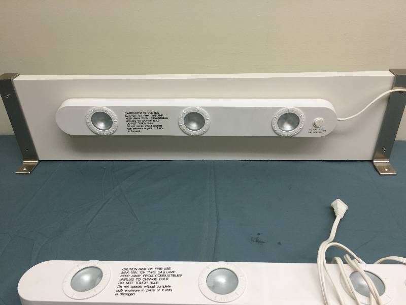 lot 50 image: ikea wall light