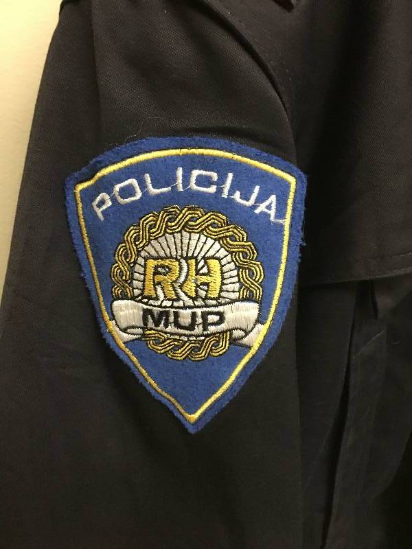 lot 52 image: MUP RH SPECIAL POLICE CROATIA COAT