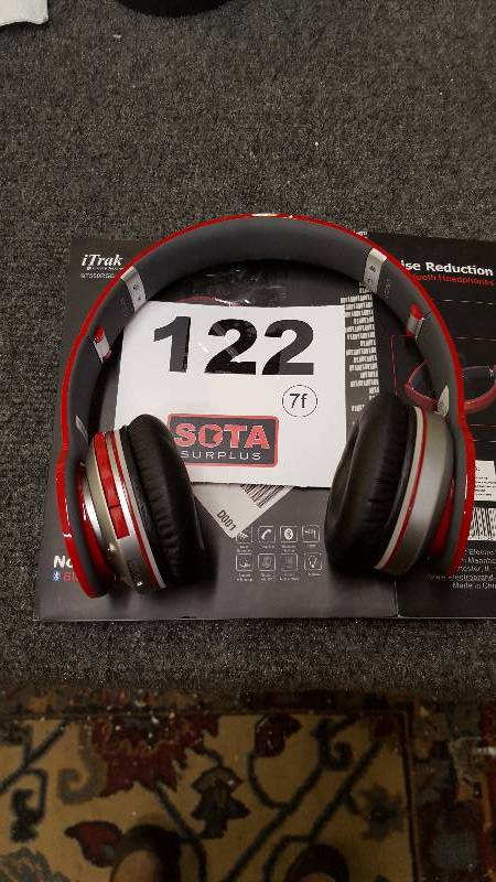 lot 122 image: iTrak Bluetooth Headphones  RED