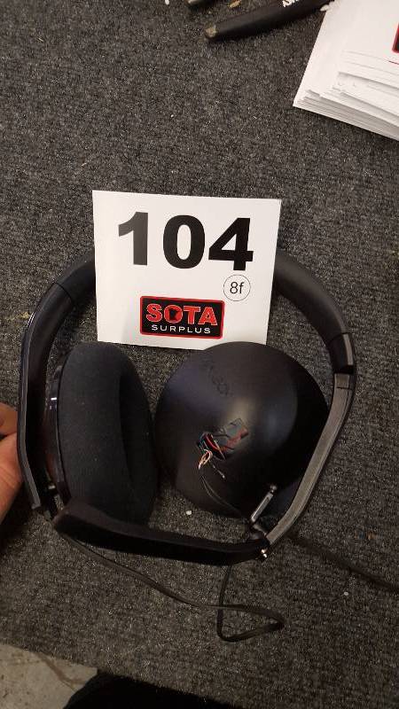 lot 104 image: XBOX One Stereo Headset with Headset Adapter