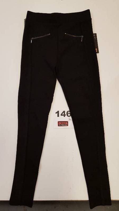 lot 146 image: FYLO woman leisure pants  Black- small