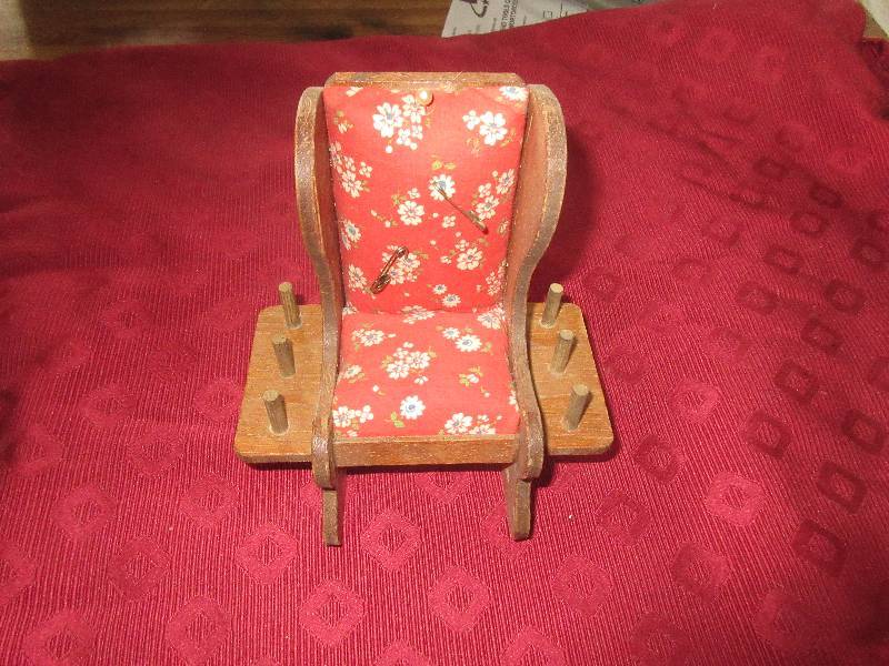 VINTAGE THREAD SPOOL AND PIN HOLDER